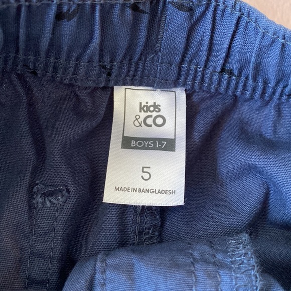 Nike T-shirt 4 to 5 years and short 5 years for boys - Picture 6 of 7